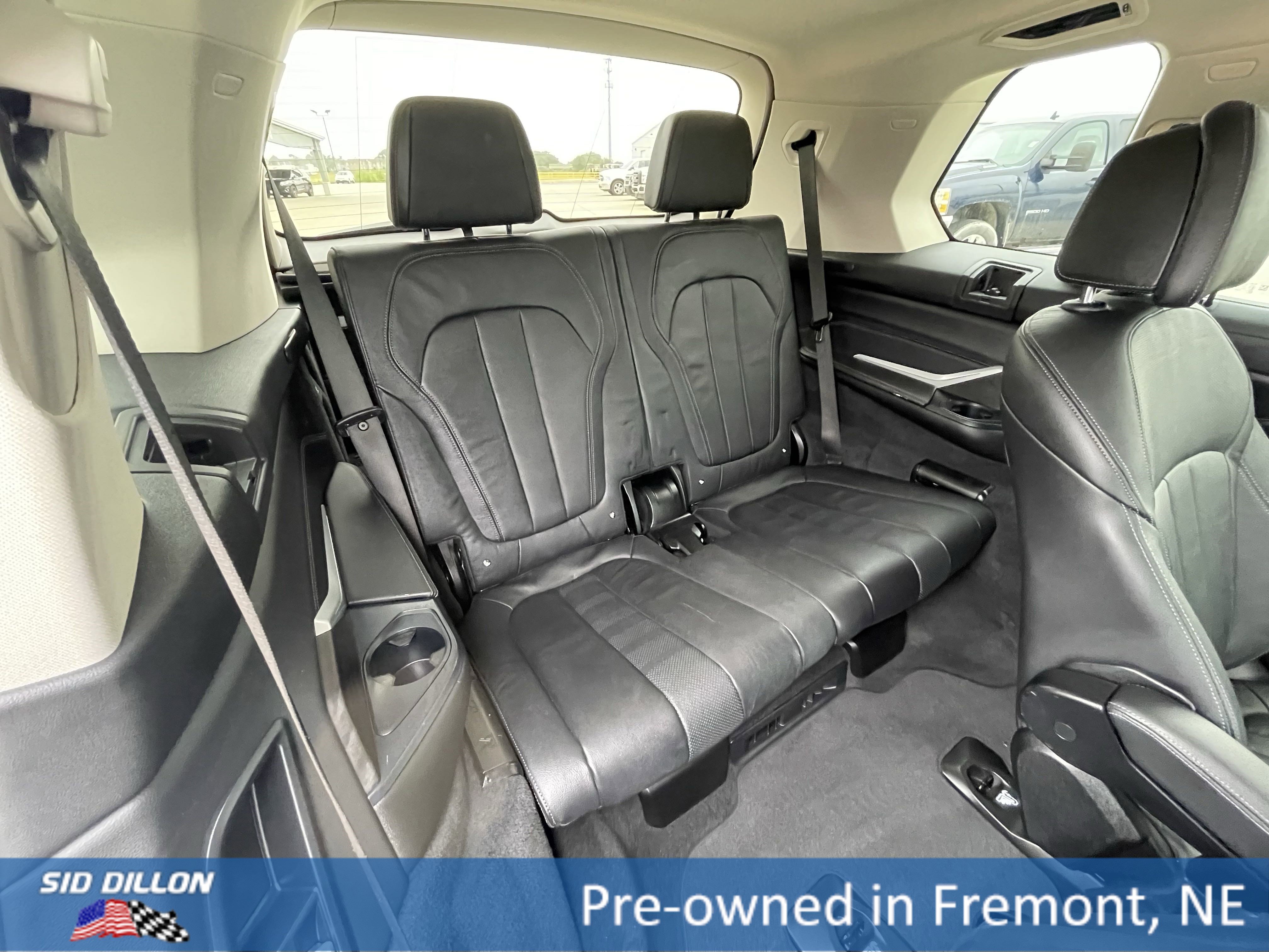 Used 2021 BMW X7 xDrive40i w/ Premium Package 2 image 13