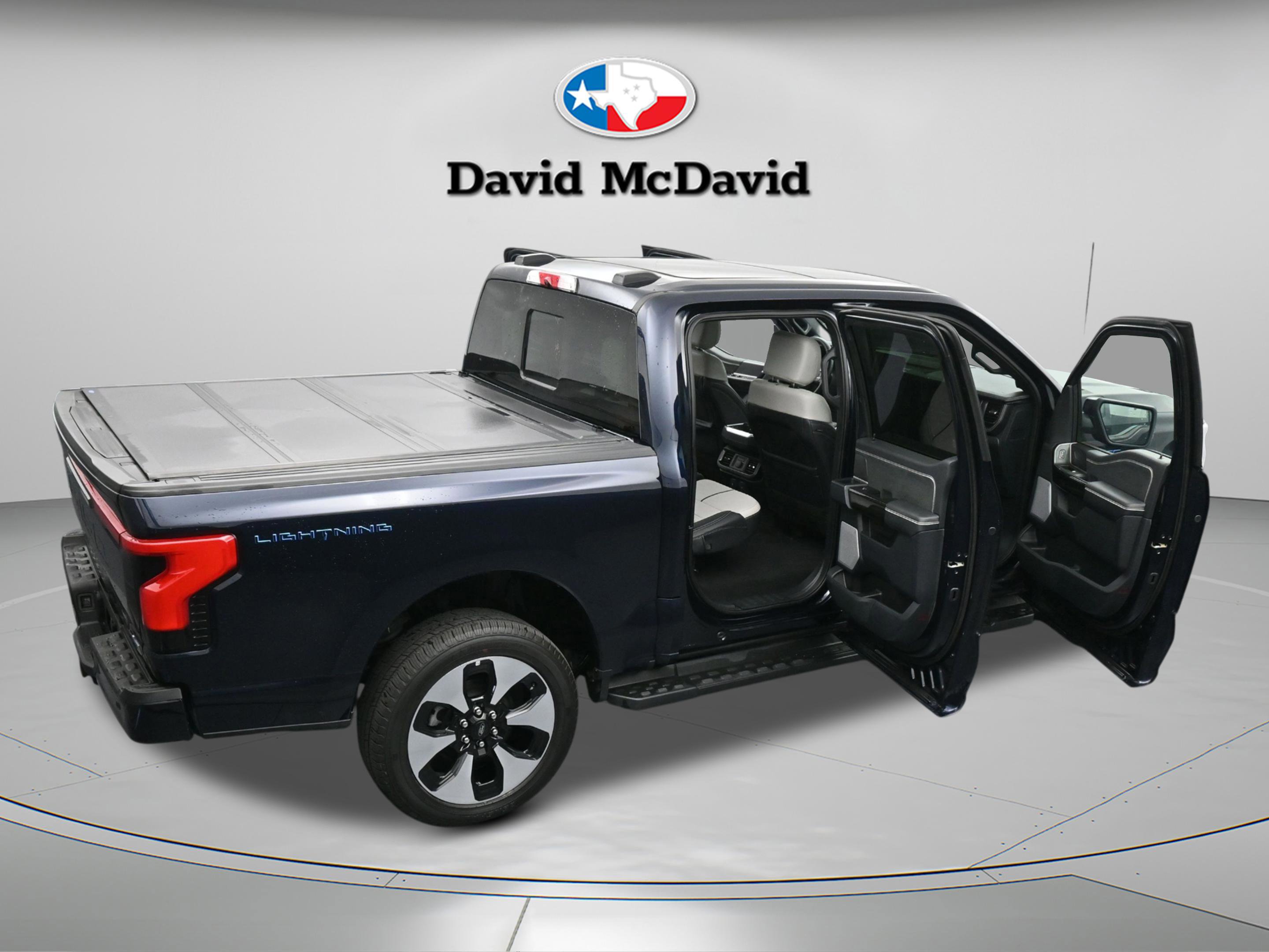 Used 2025 Ford F150 Lightning Platinum image 50