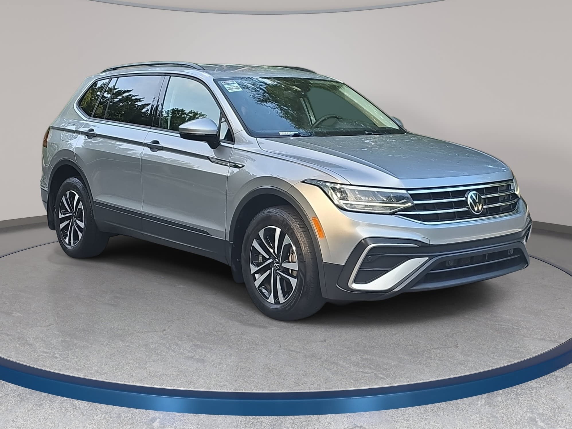 Used 2023 Volkswagen Tiguan S w/ IQ.Drive Package FWD image 3