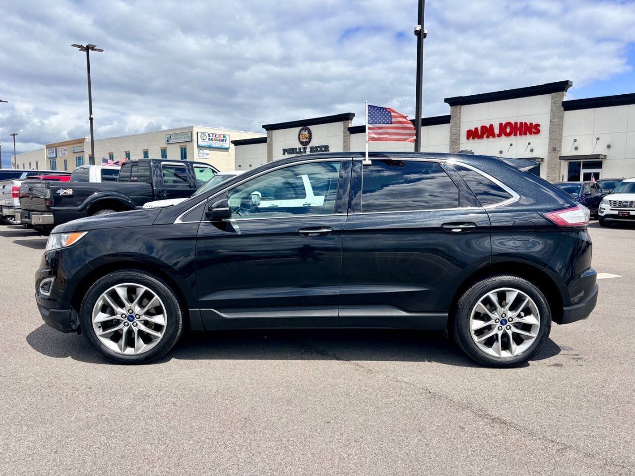 Used 2015 Ford Edge Titanium w/ Equipment Group 302A AWD/4WD image 3