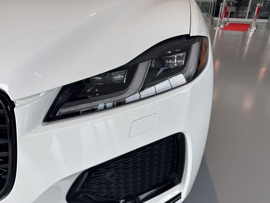 Used 2025 Jaguar F-PACE R-Dynamic S AWD/4WD image 11