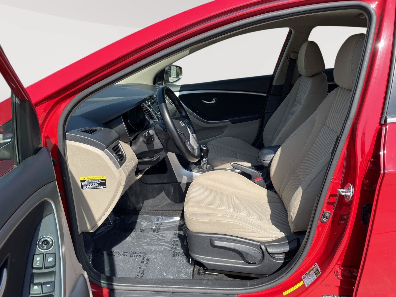 Used 2013 Hyundai Elantra GT w/ Touch & Go Pkg FWD image 3