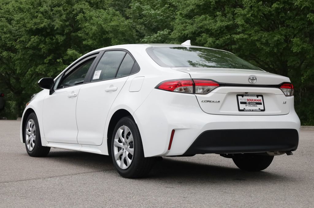Used 2025 Toyota Corolla LE image 4