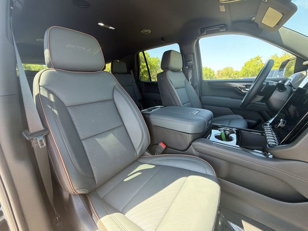 New 2026 GMC Yukon AT4 w/ Premium Trailering Package image 35