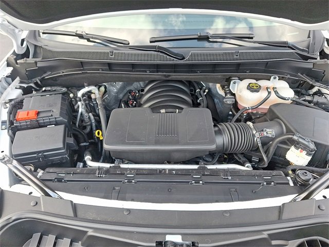 Used 2025 Chevrolet Suburban LT image 27