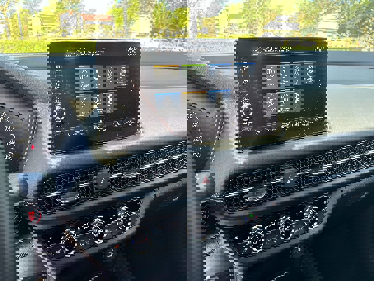 Used 2024 Honda HR-V EX-L image 27