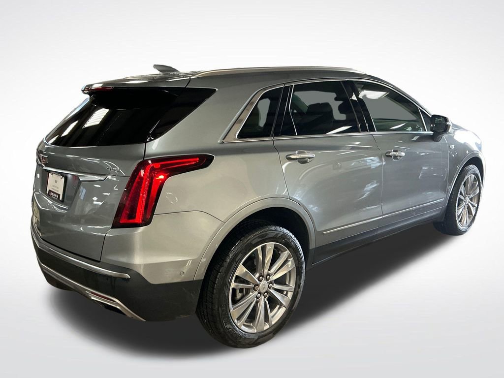Certified 2024 Cadillac XT5 Premium Luxury w/ Technology Package AWD/4WD image 5