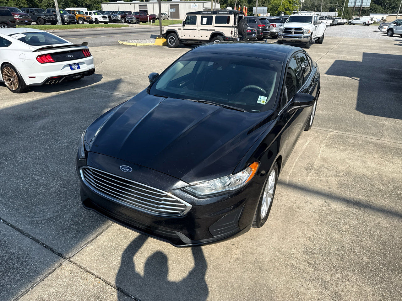 Used 2020 Ford Fusion SE image 12