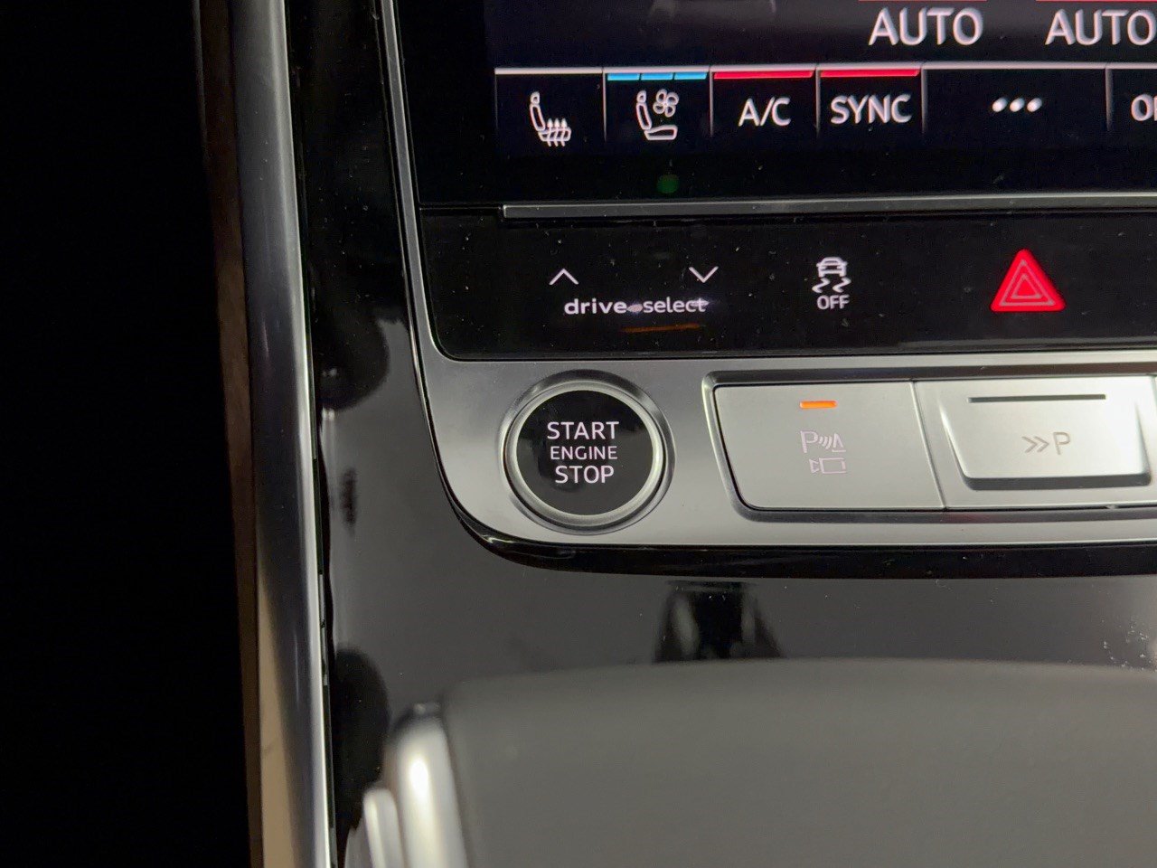 New 2027 Audi Q8 Prestige AWD/4WD image 20
