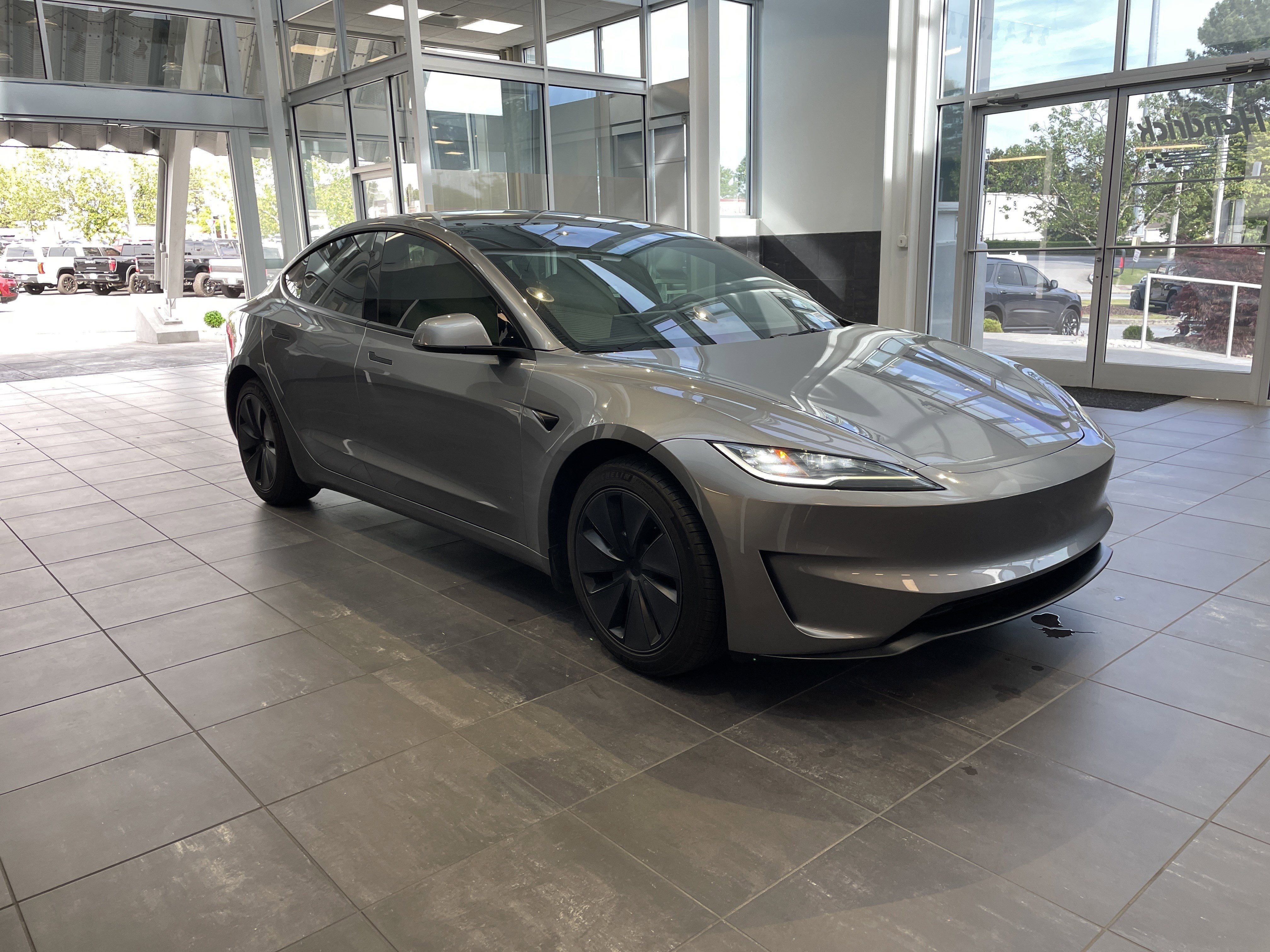 Used 2024 Tesla Model 3 Long Range RWD image 2