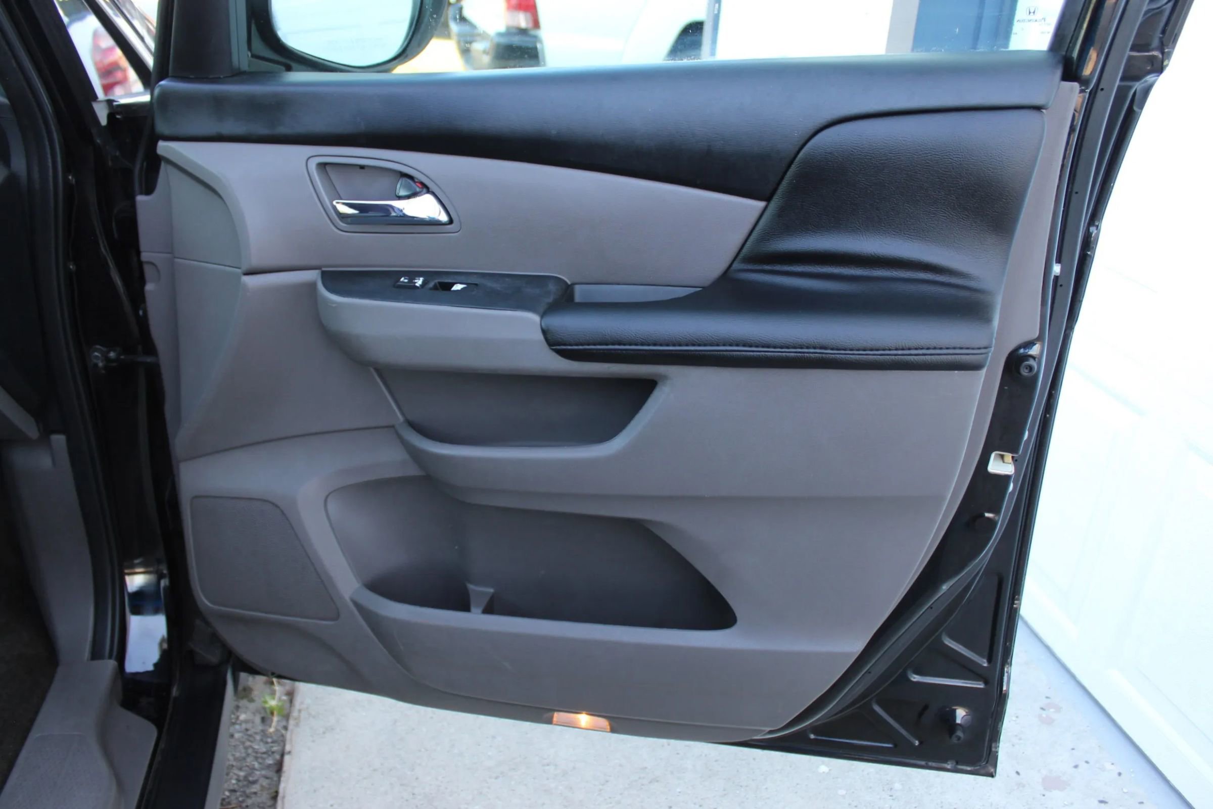 Used 2017 Honda Odyssey EX-L image 23