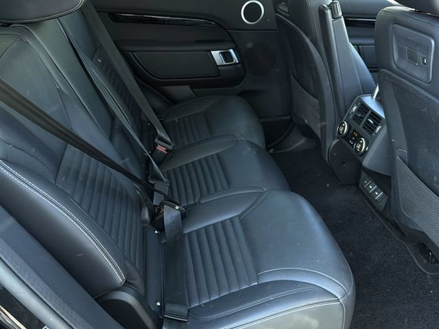 Used 2024 Land Rover Discovery S AWD/4WD image 36