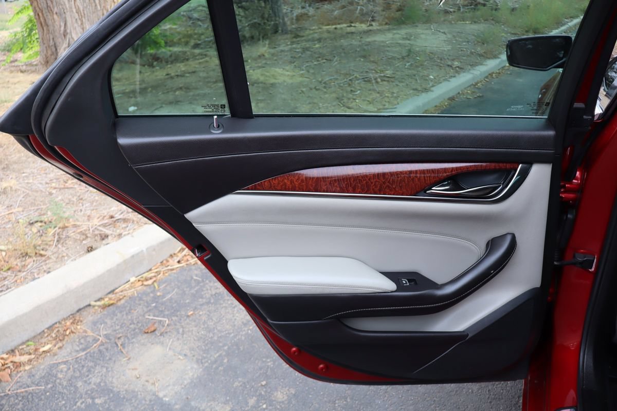 Used 2017 Cadillac CTS Sedan RWD image 24