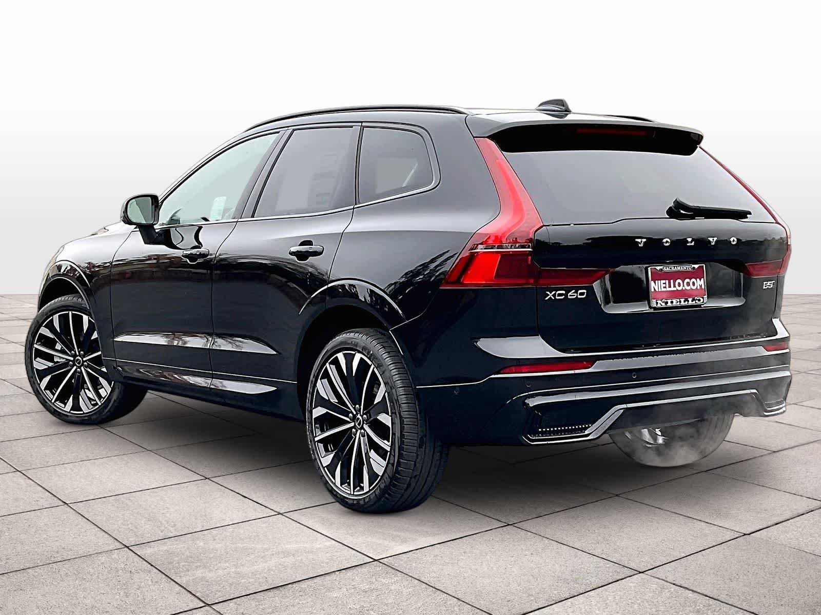 New 2026 Volvo XC60 B5 Ultra w/ Climate Package AWD/4WD image 3