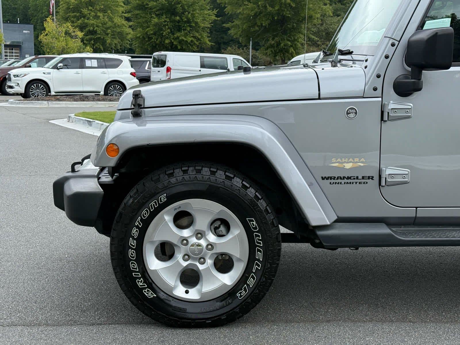 Used 2014 Jeep Wrangler Unlimited Sahara w/ Max Tow Package AWD/4WD image 10