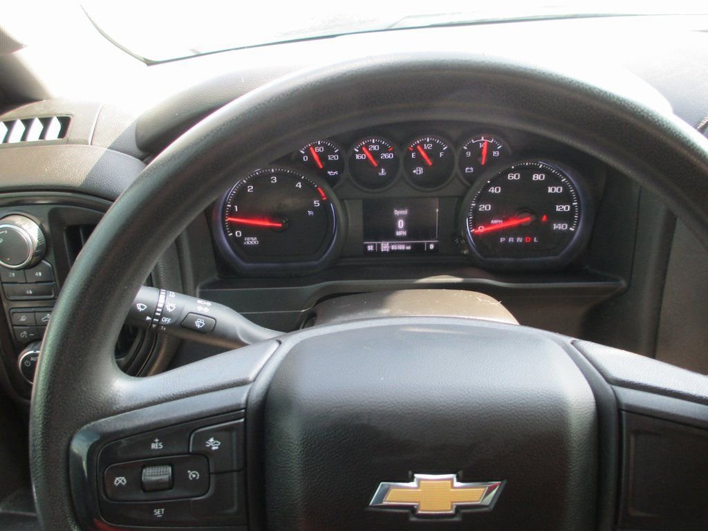 Used 2024 Chevrolet Silverado 2500 Custom w/ Custom Value Package image 24