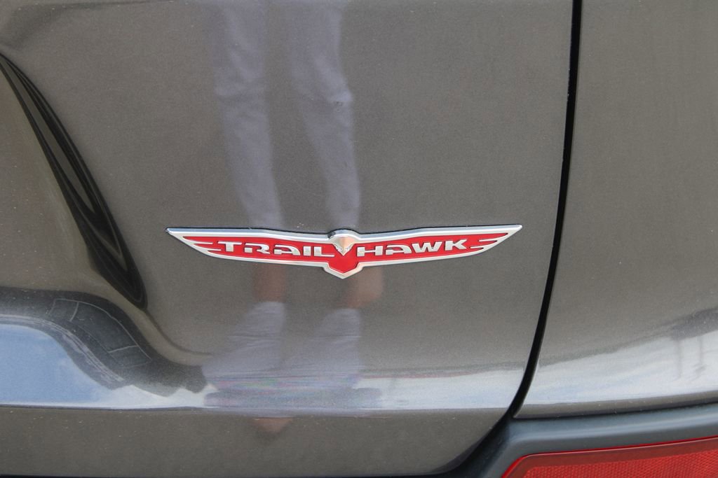 Used 2020 Jeep Cherokee Trailhawk w/ Trailer Tow Group image 21