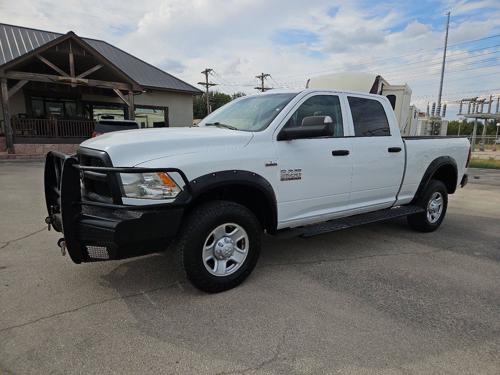 Used 2018 RAM 2500 ST AWD/4WD image 2