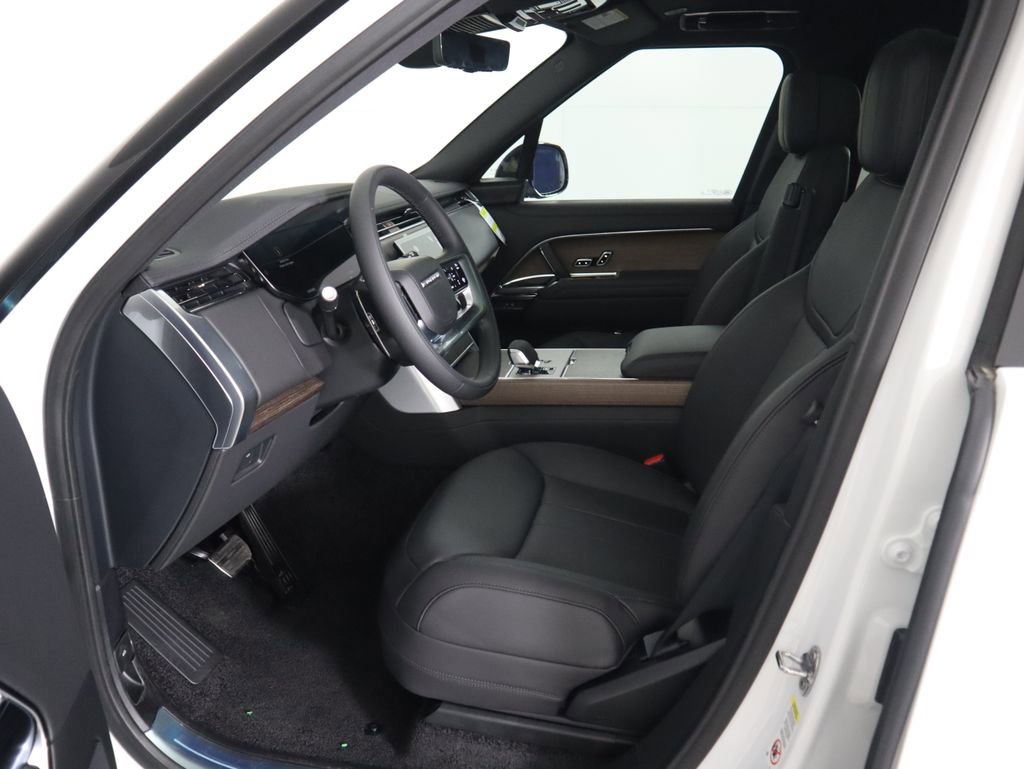 New 2025 Land Rover Range Rover Long Wheelbase SE image 20