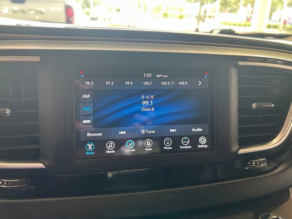 Used 2021 Chrysler Voyager Lxi FWD image 8