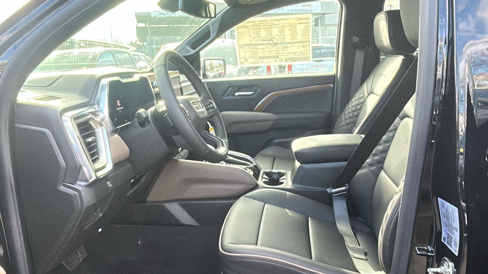 New 2026 GMC Canyon Denali image 28