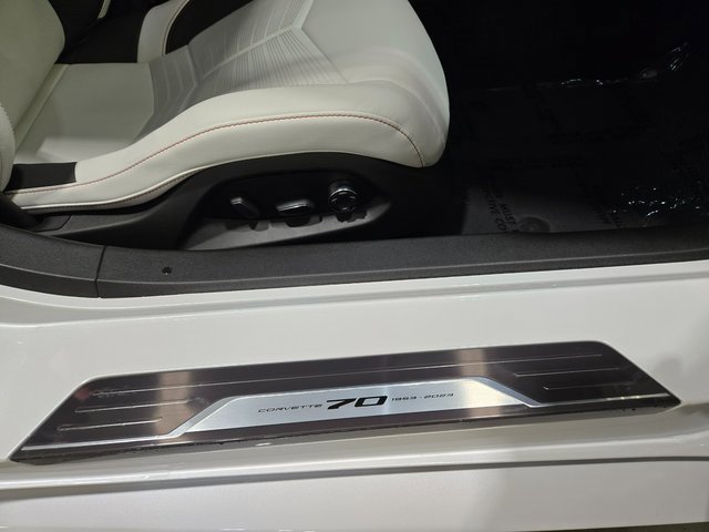 Used 2023 Chevrolet Corvette Stingray Premium Cpe w/ Z51 Performance Package image 39