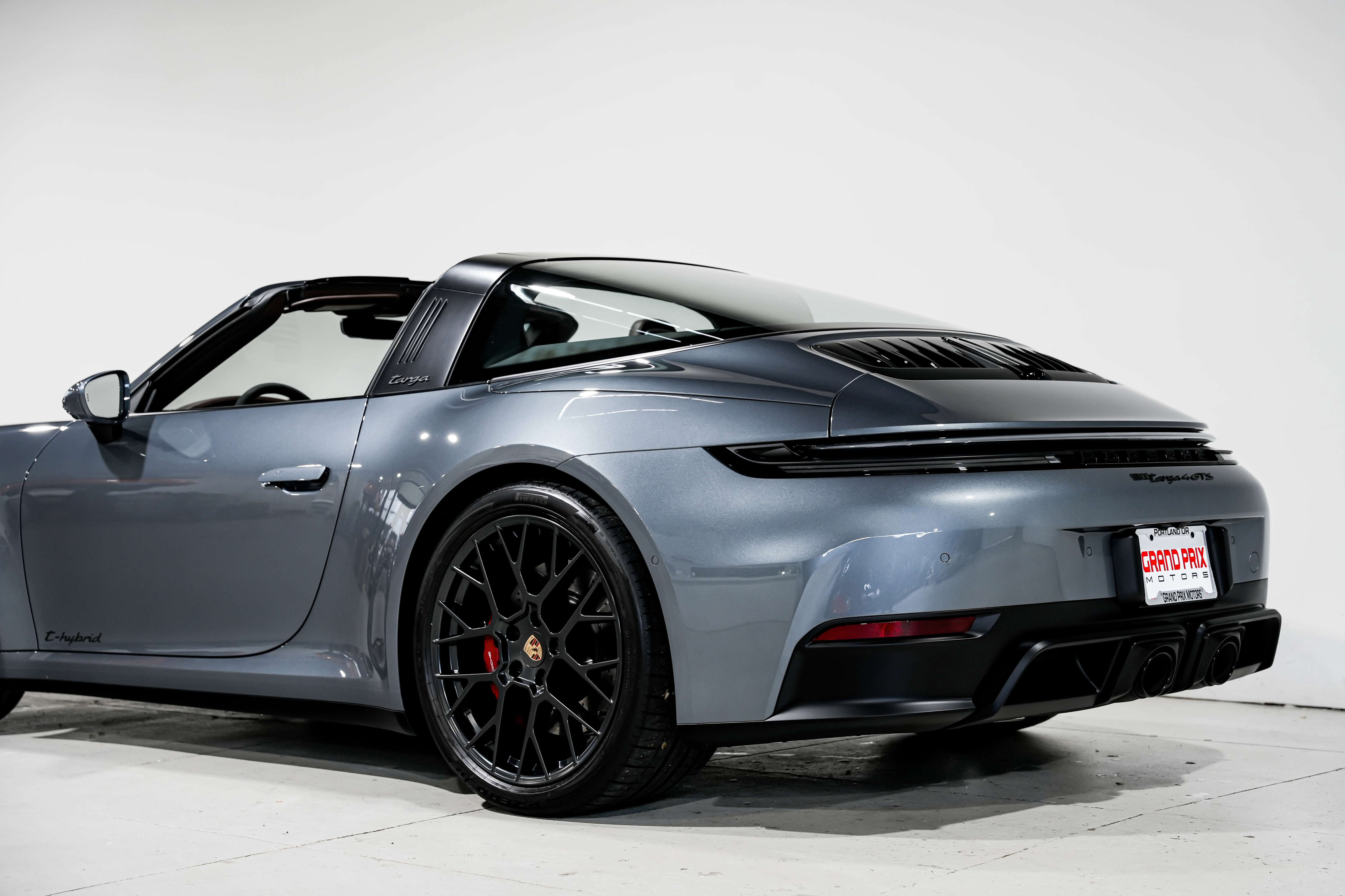 Used 2025 Porsche 911 Targa 4 GTS image 41