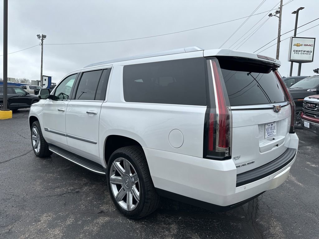 Used 2016 Cadillac Escalade ESV Luxury image 5