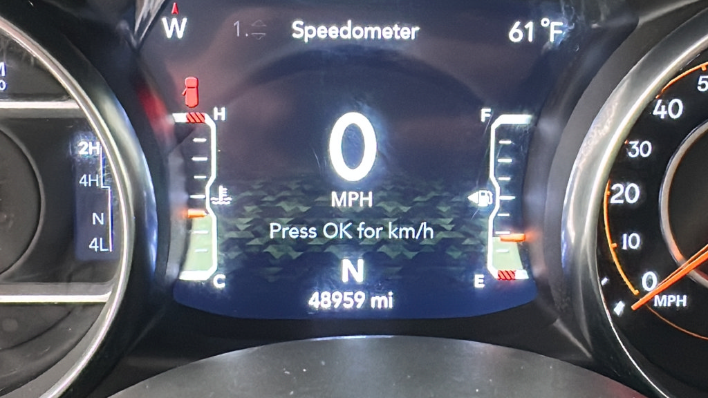 Used 2022 Jeep Wrangler Unlimited Sahara w/ LED Lighting Group AWD/4WD image 15