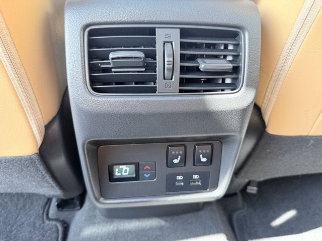 Certified 2023 Nissan Rogue Platinum w/ Platinum Premium Package AWD/4WD image 22