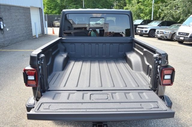 New 2026 Jeep Gladiator Sport AWD/4WD image 32