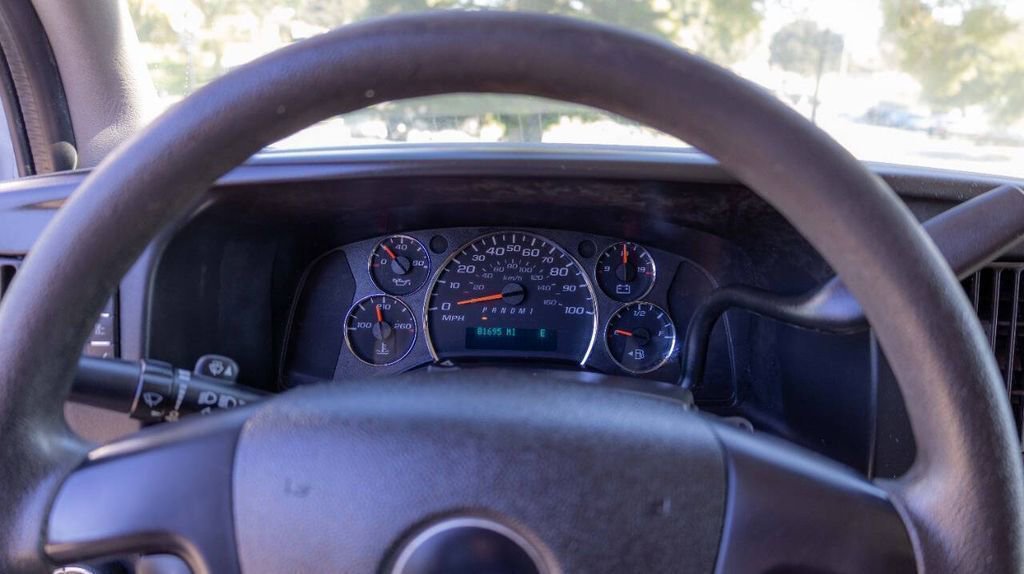 Used 2015 GMC Savana 3500 LS w/ Chrome Appearance Package image 37