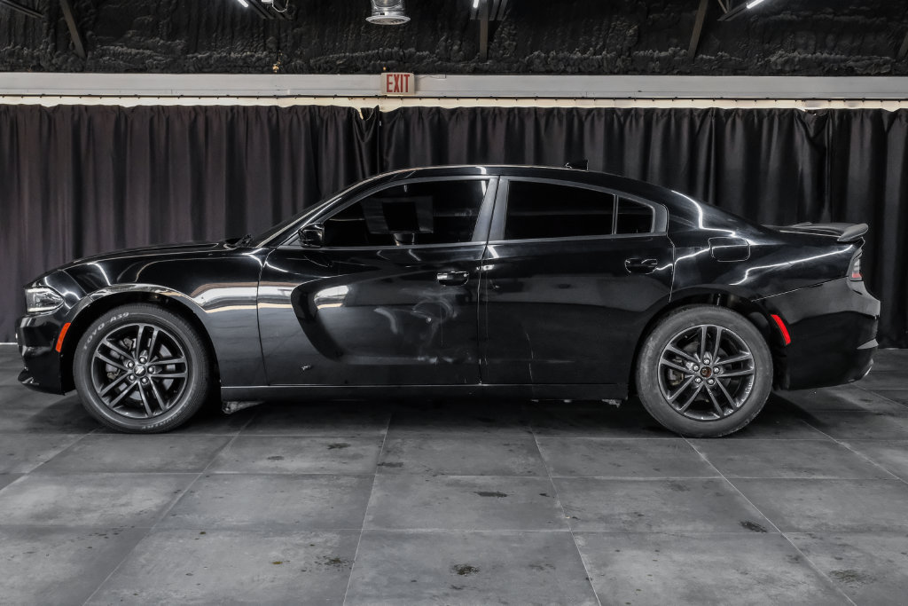 Used 2019 Dodge Charger SXT w/ Blacktop Package AWD/4WD image 11