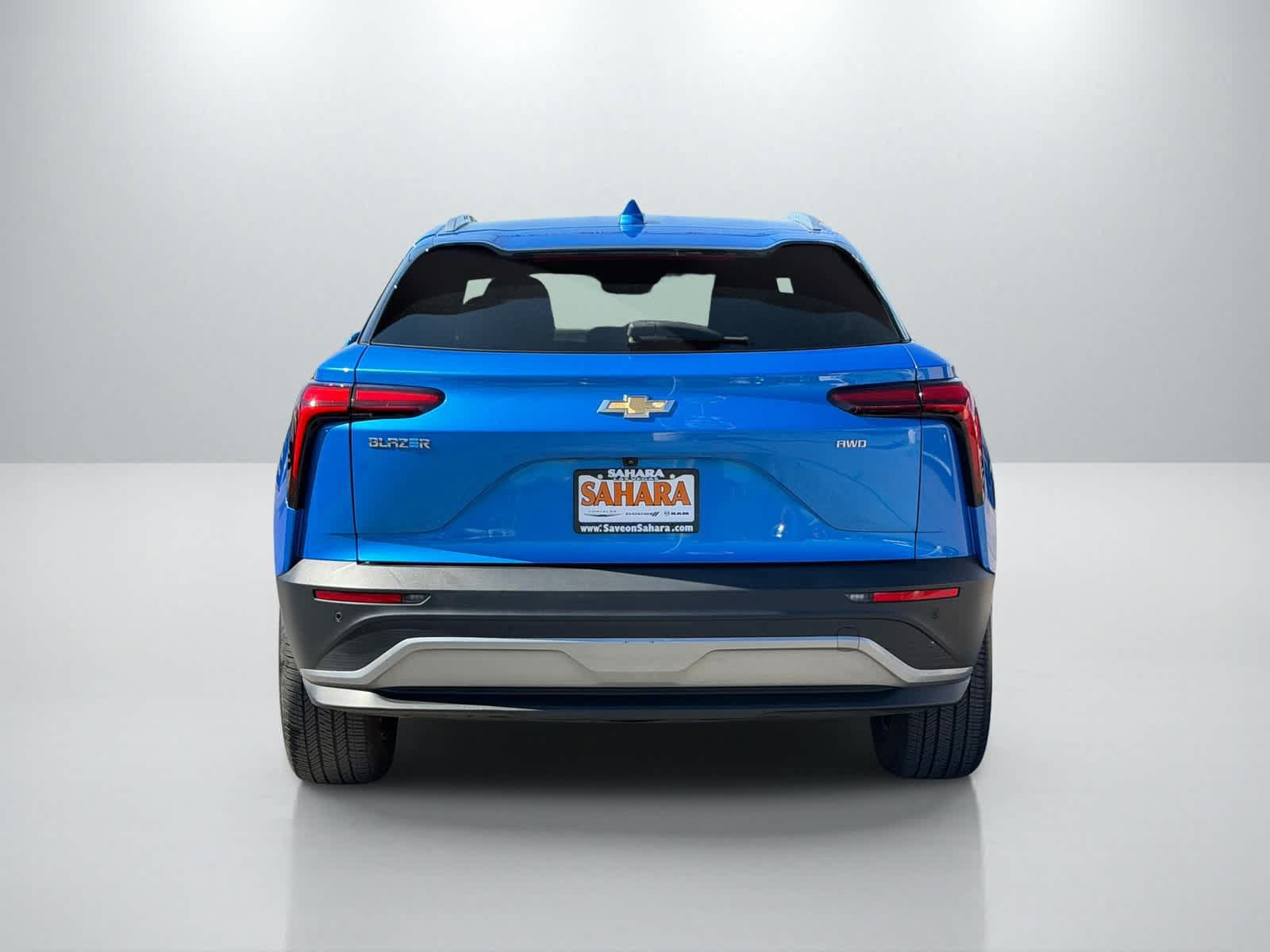 Used 2024 Chevrolet Blazer EV LT AWD/4WD image 5