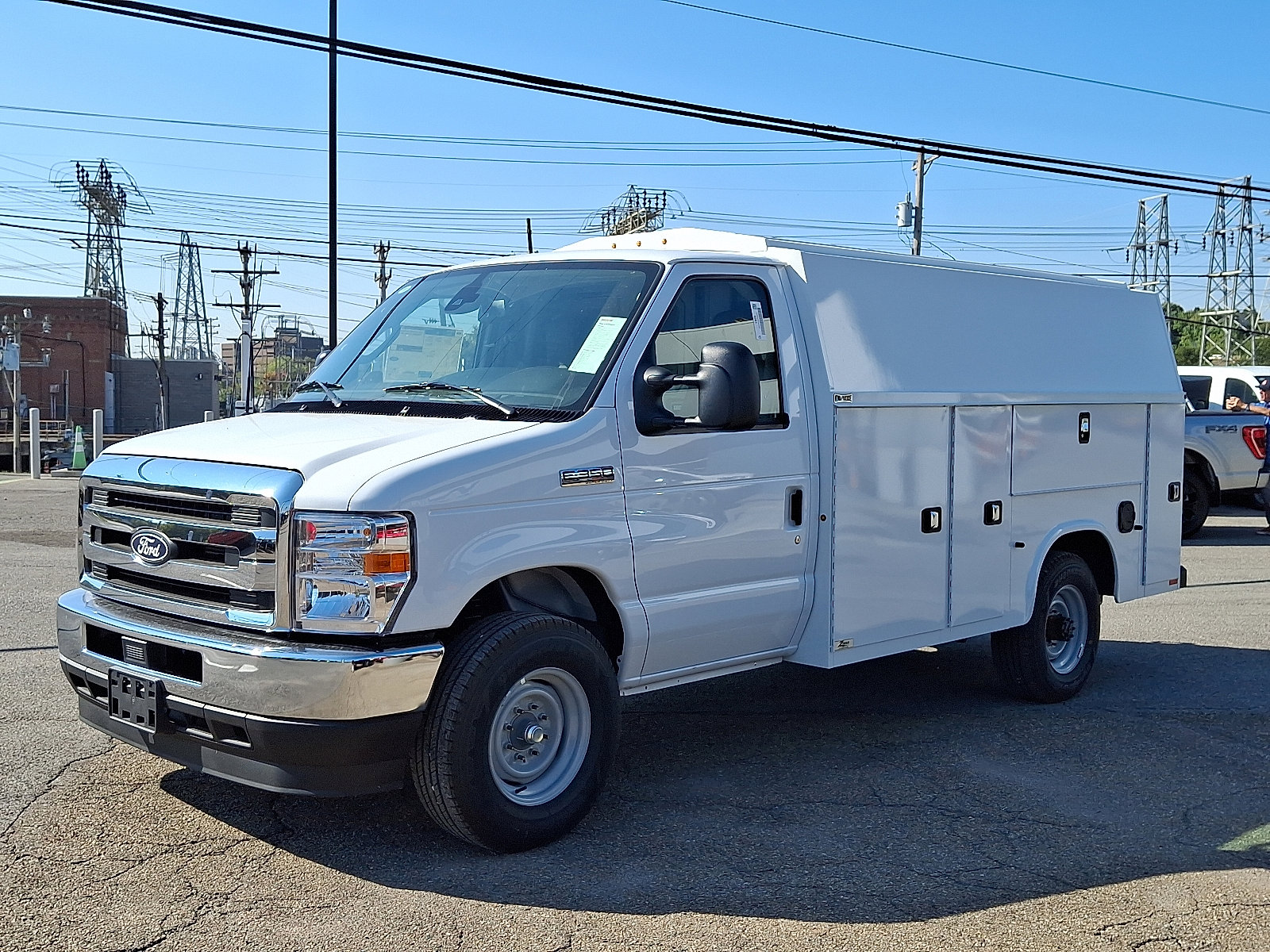 New 2026 Ford E-350 and Econoline 350 Super Duty w/ Power Equipment Group RWD image 3