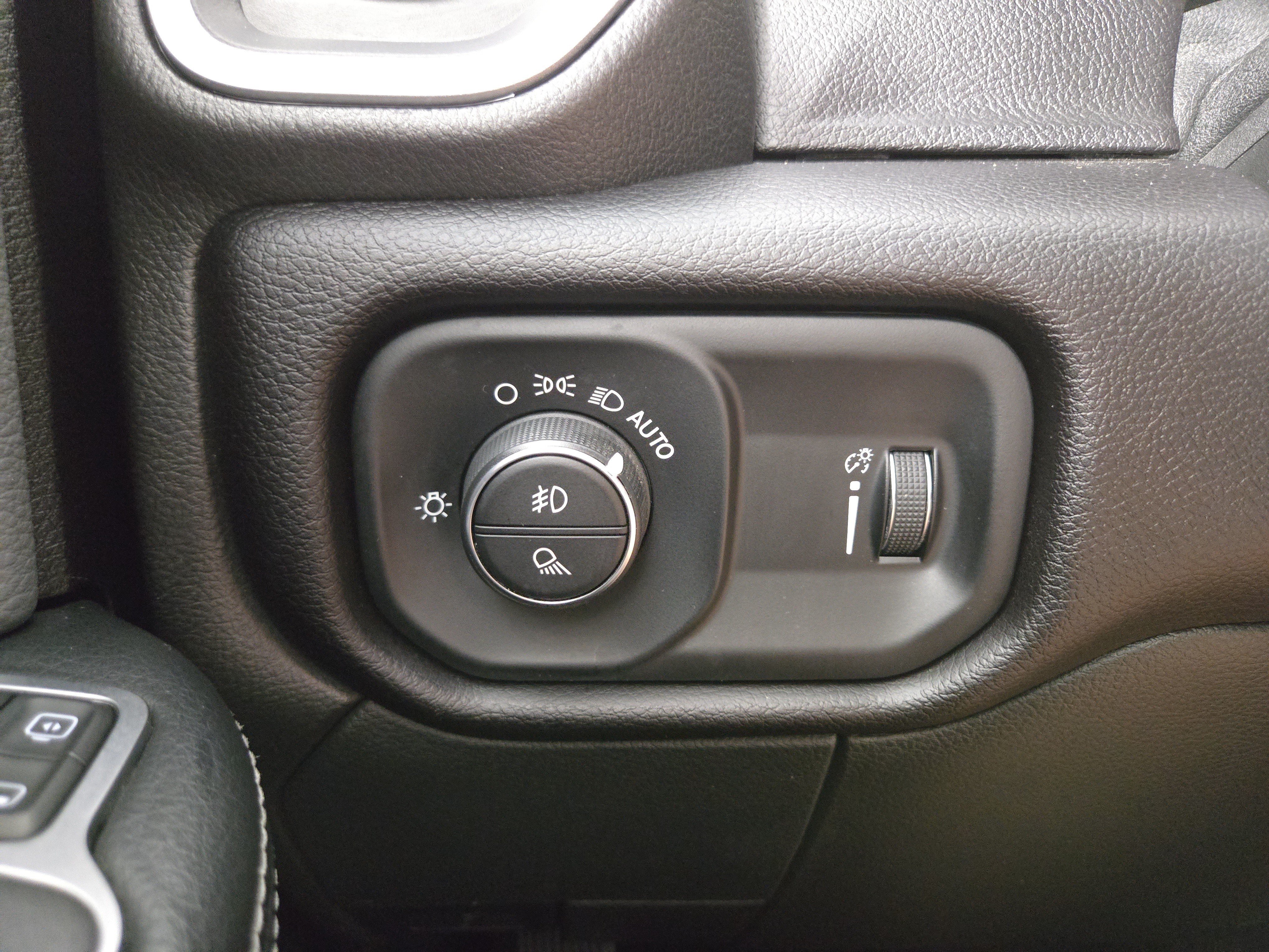Used 2023 RAM 3500 Big Horn w/ Level 1 Equipment Group AWD/4WD image 30