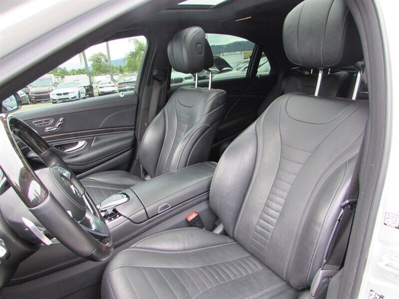 Used 2018 Mercedes-Benz S 560 Sedan image 8