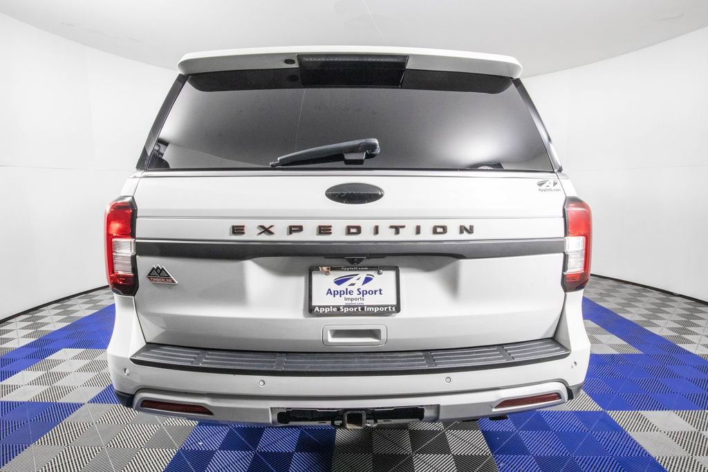 Used 2024 Ford Expedition Timberline image 6