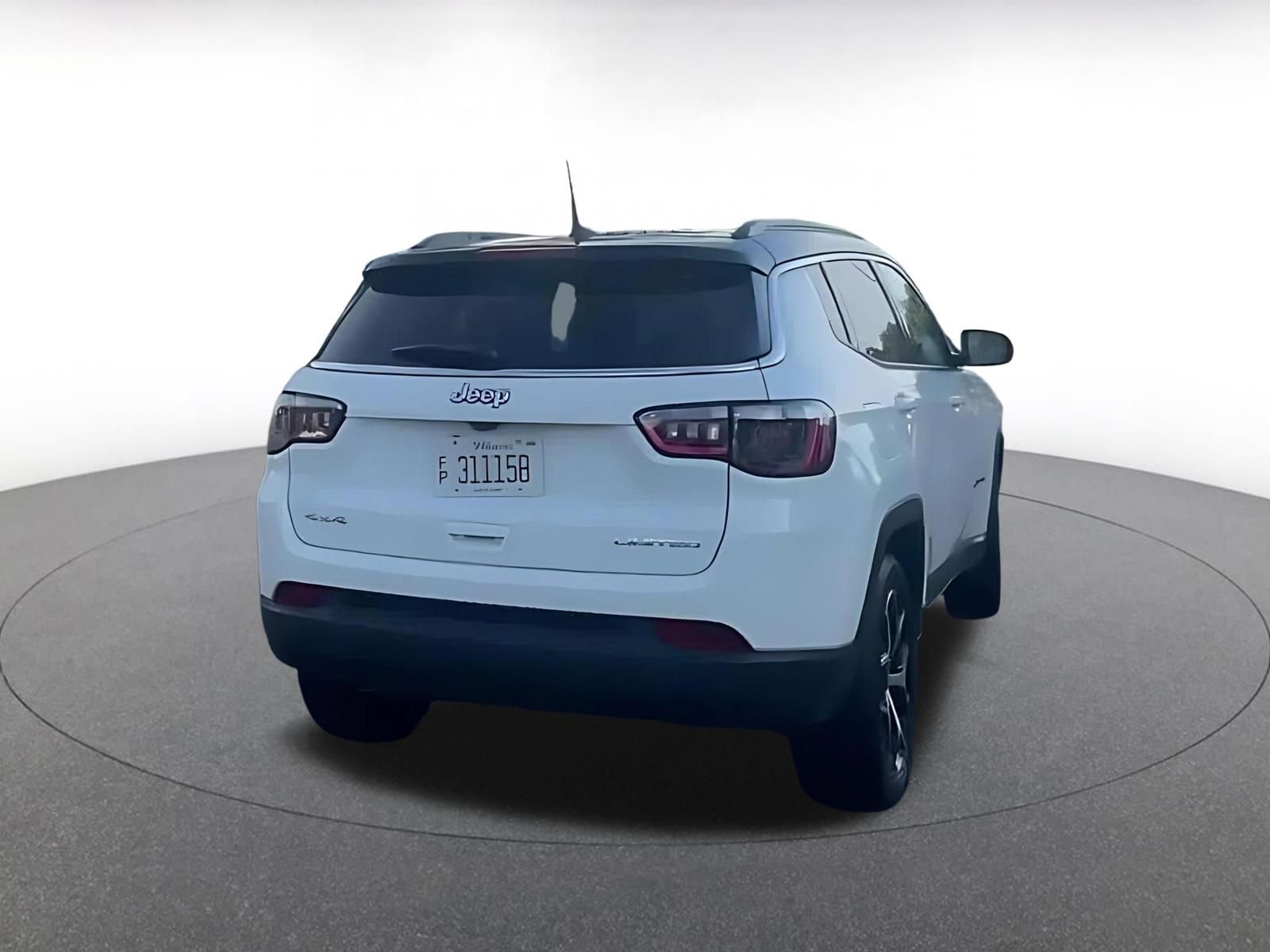Used 2025 Jeep Compass Limited AWD/4WD image 12