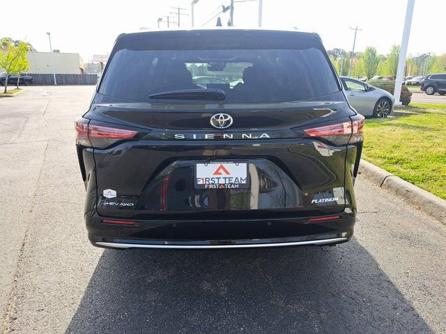 New 2026 Toyota Sienna Platinum image 7