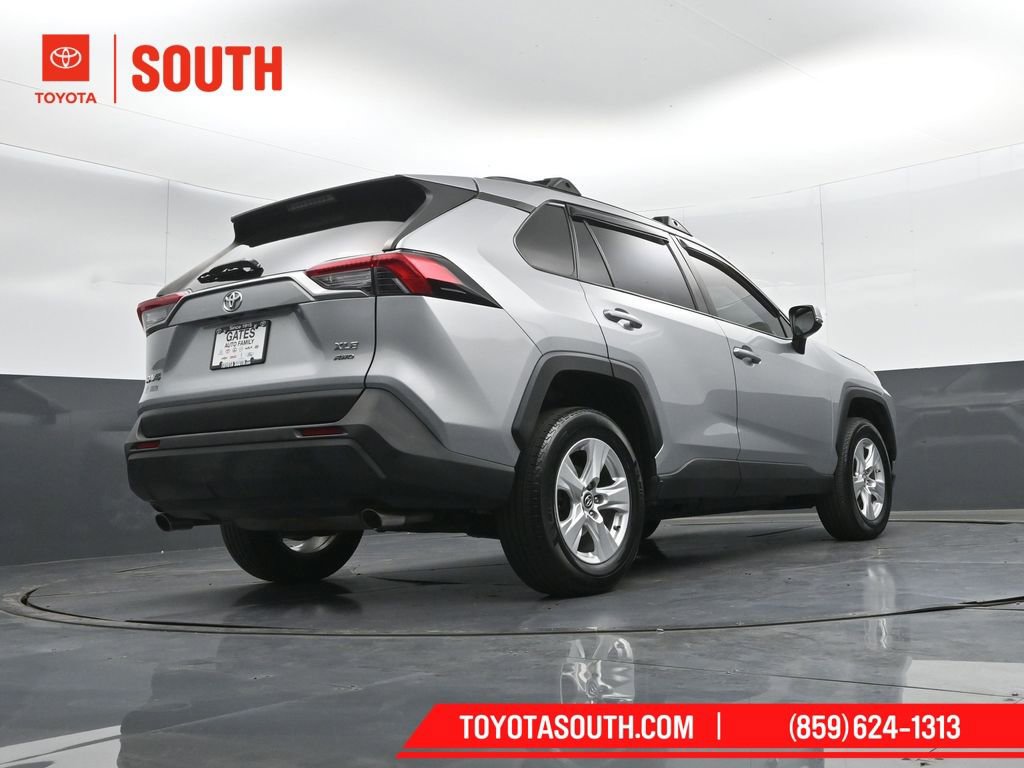 Used 2019 Toyota RAV4 XLE w/ Carpet Mat Package AWD/4WD image 36