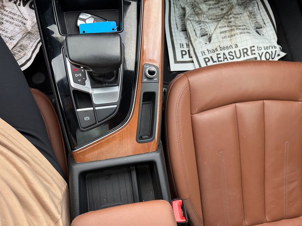 Used 2022 Audi A4 2.0T Premium Plus w/ Premium Plus Package AWD/4WD image 19