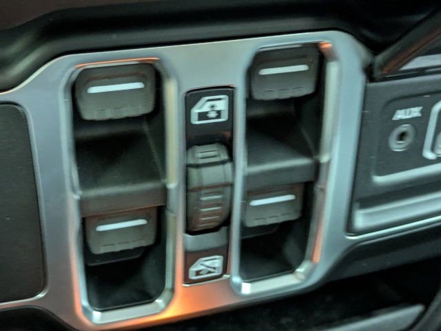 New 2026 Jeep Wrangler Sahara w/ Technology Group image 20