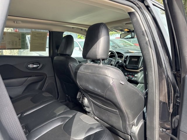 Used 2016 Jeep Cherokee Latitude w/ Comfort/Convenience Group image 15