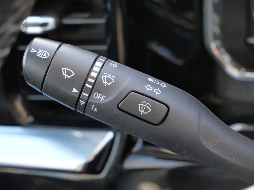 Used 2024 GMC Sierra 1500 Elevation image 29