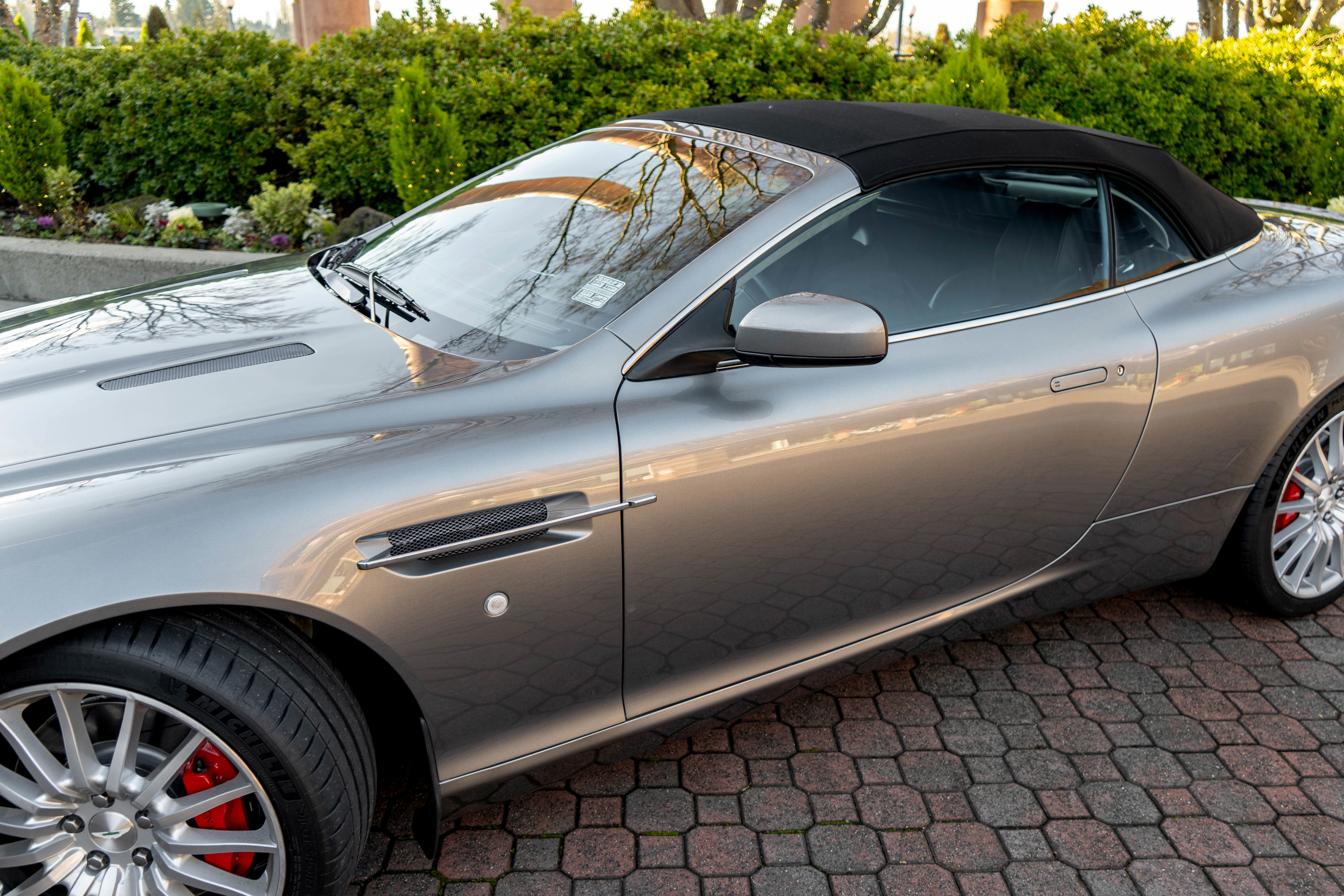 Used 2009 Aston Martin DB9 Volante RWD image 44