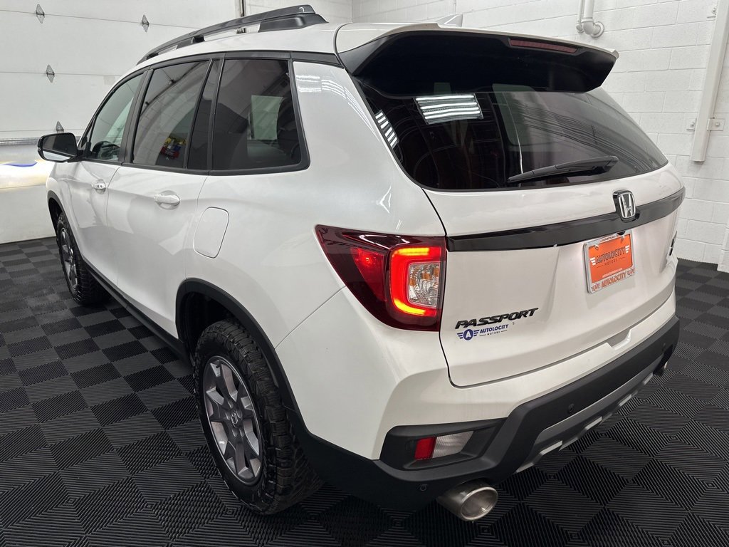 Used 2024 Honda Passport TrailSport image 8