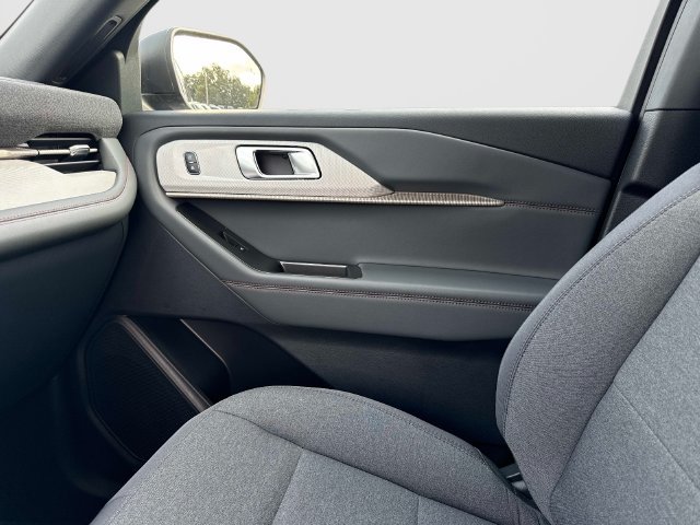 New 2027 Ford Explorer Active RWD image 24