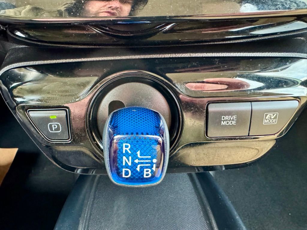 Used 2019 Toyota Prius LE image 26