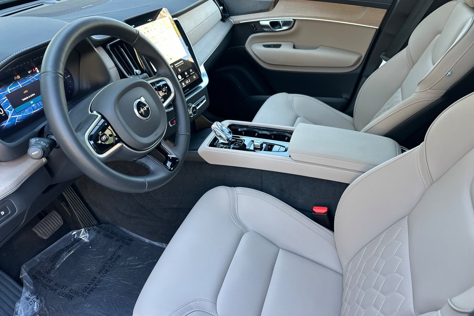 Used 2026 Volvo XC90 T8 Plus AWD/4WD image 11